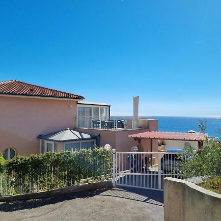 Dernier Etage D'Une Maison Roquebrune-Cap-Martin Dış mekan fotoğraf