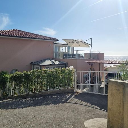 Dernier Etage D'Une Maison Roquebrune-Cap-Martin Dış mekan fotoğraf